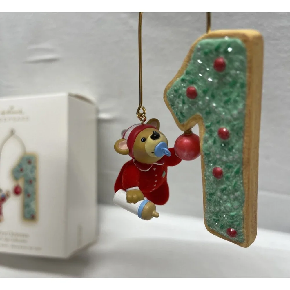 Hallmark Keepsake Ornament 2007 My First Christmas Child's Age Christmas Bear